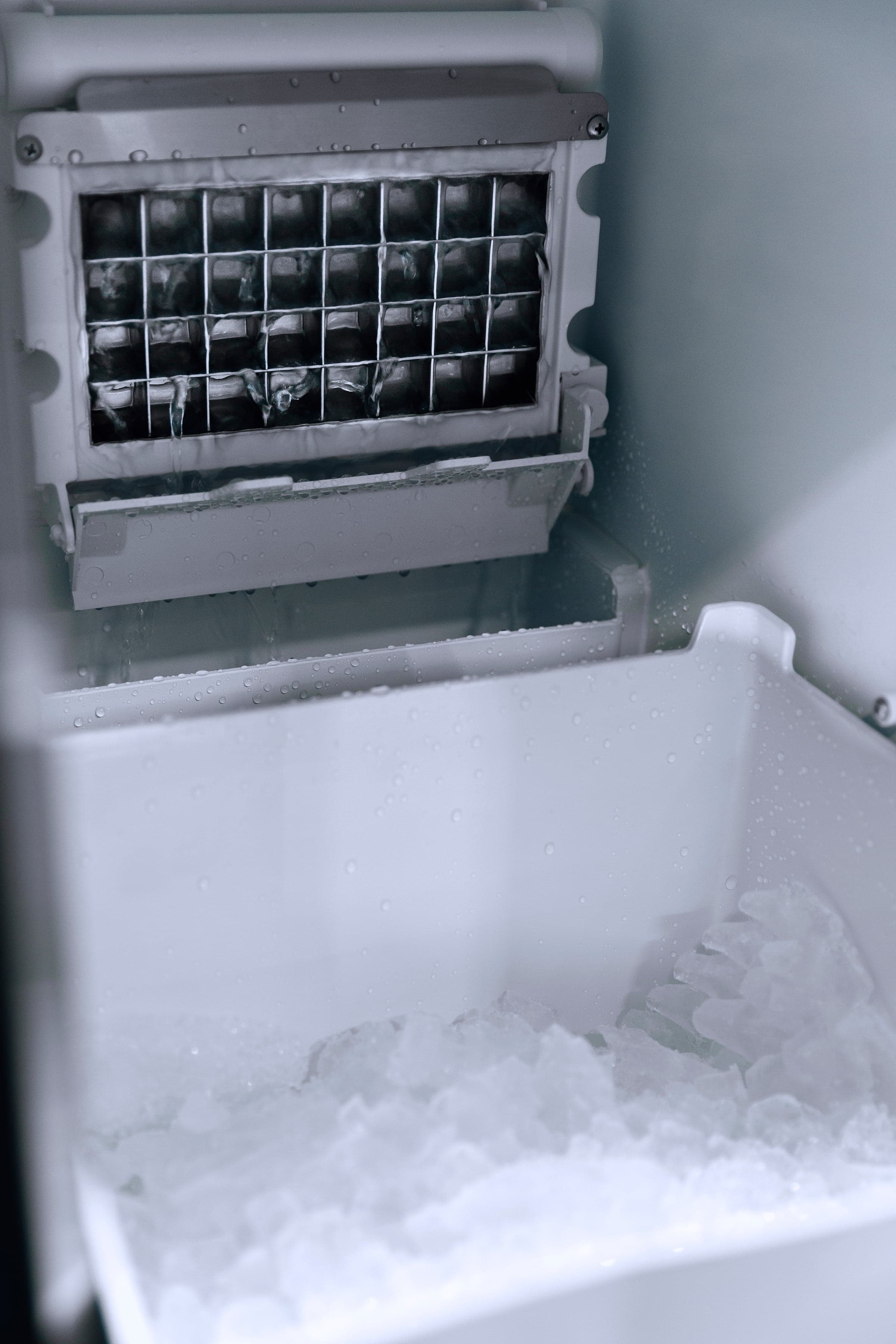 15" Outdoor Rated Cube Ice Maker
