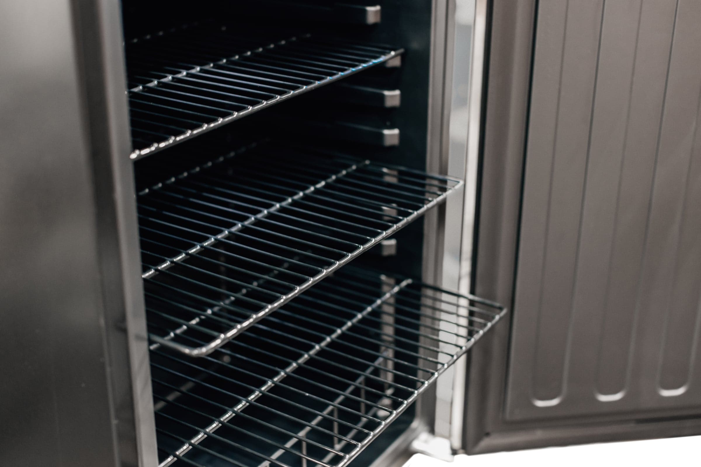 22" Outdoor Approved Refrigerator Reversible Door with Lock (4.3c)