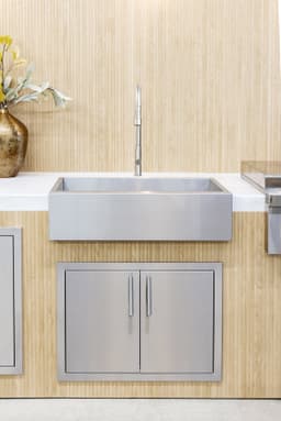 32" Farmhouse Sink (Package) Includes: Faucet, Noise Cancelling Padding in the Sink Basin, Sink Grate and Drain Plug