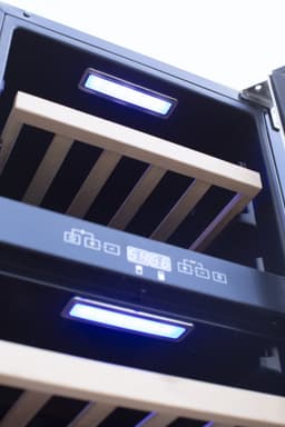 24" Outdoor Rated Dual Zone Wine Cooler (2.9c)